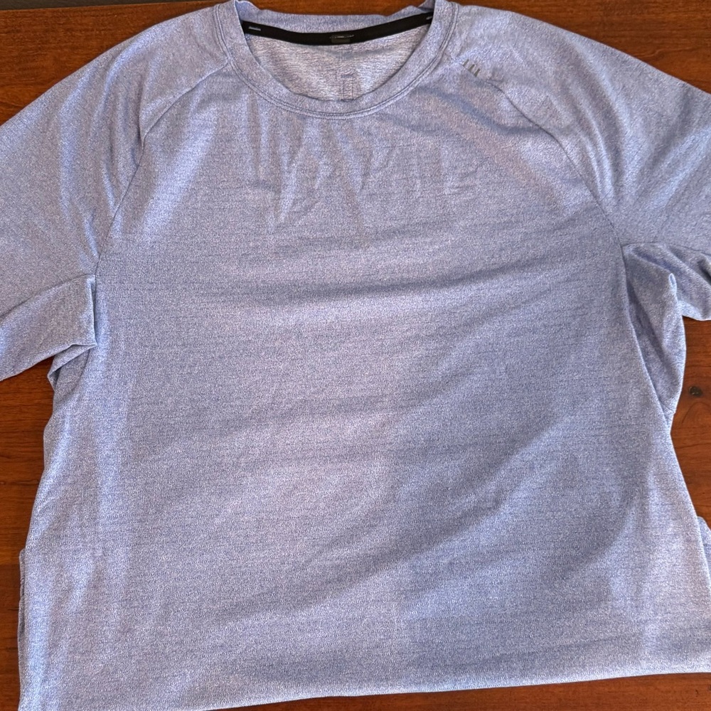 lululemon athletica Heathered Blue Short Sleeve Tee